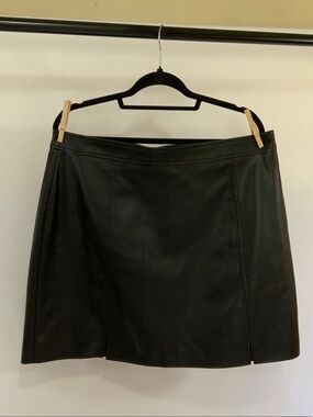 City Chic Classic Black Faux Leather Mini Skirt
